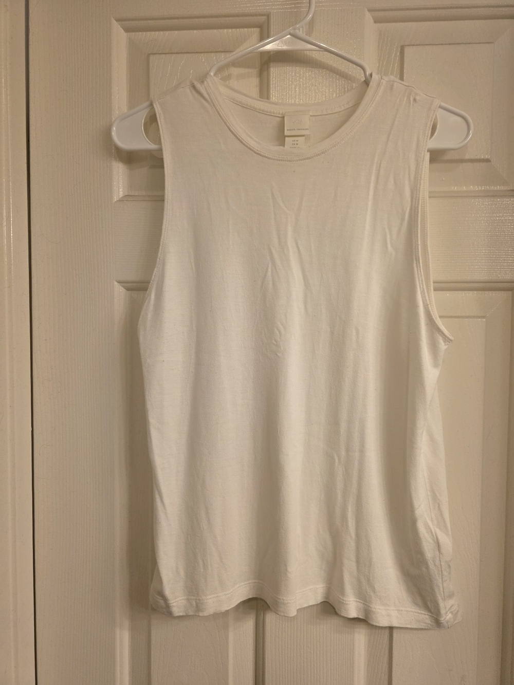 H&M White Sleeveless Muscle Tank